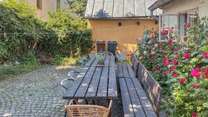 Outdoor dining - Stunning home in Visby with WiFi (Visby)