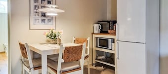 Nice apartment in Torslanda with WiFi