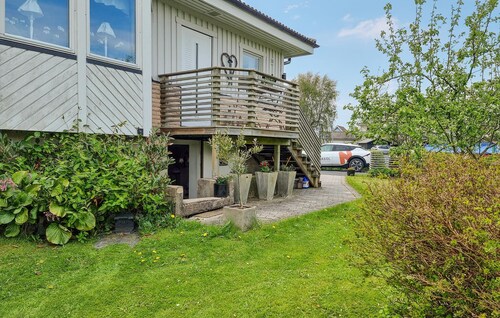 Nice apartment in Torslanda with WiFi