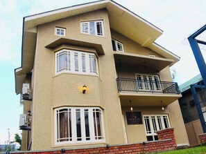 Exterior - Kohzar (Budgam)