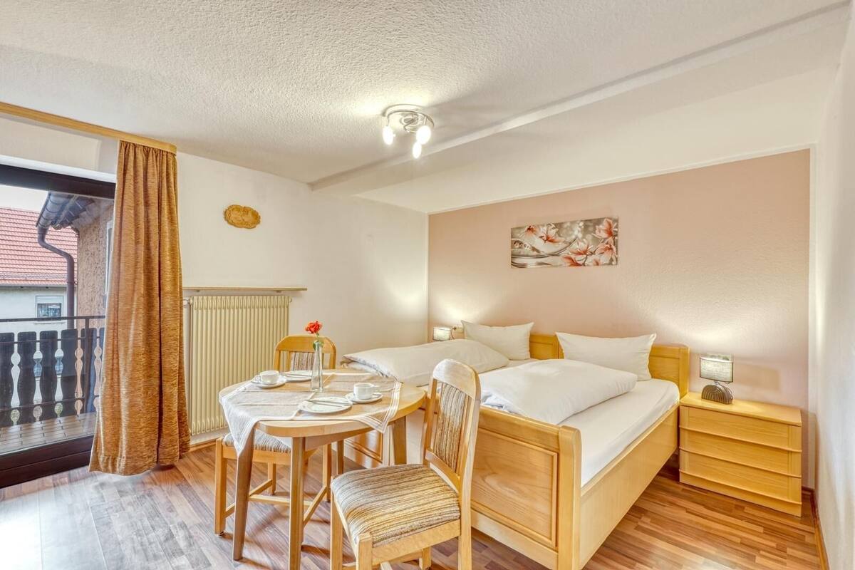 Standard Triple Room, Mountain View | WiFi (free)