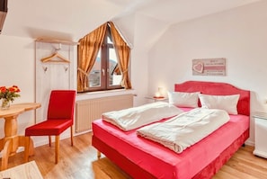 Basic Double Room, Hill View | WiFi (free) - gasthof Rhönlust (Bischofsheim an der Rhon)