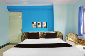 Deluxe Room - Collection O Bani Park (Jaipur)