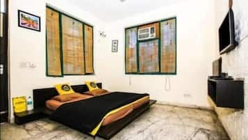 In-room safe, soundproofing, free WiFi