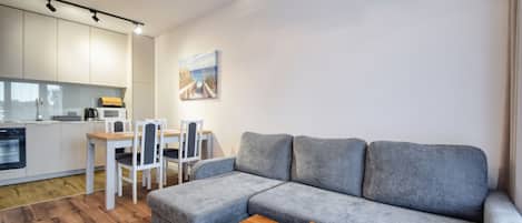Apartment, Balcony | Living room