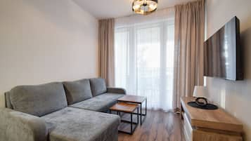 Apartment, Balcony | Living room