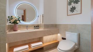 Comfort Double Room, Mountain View | Bathroom | Free toiletries, hair dryer, slippers, towels