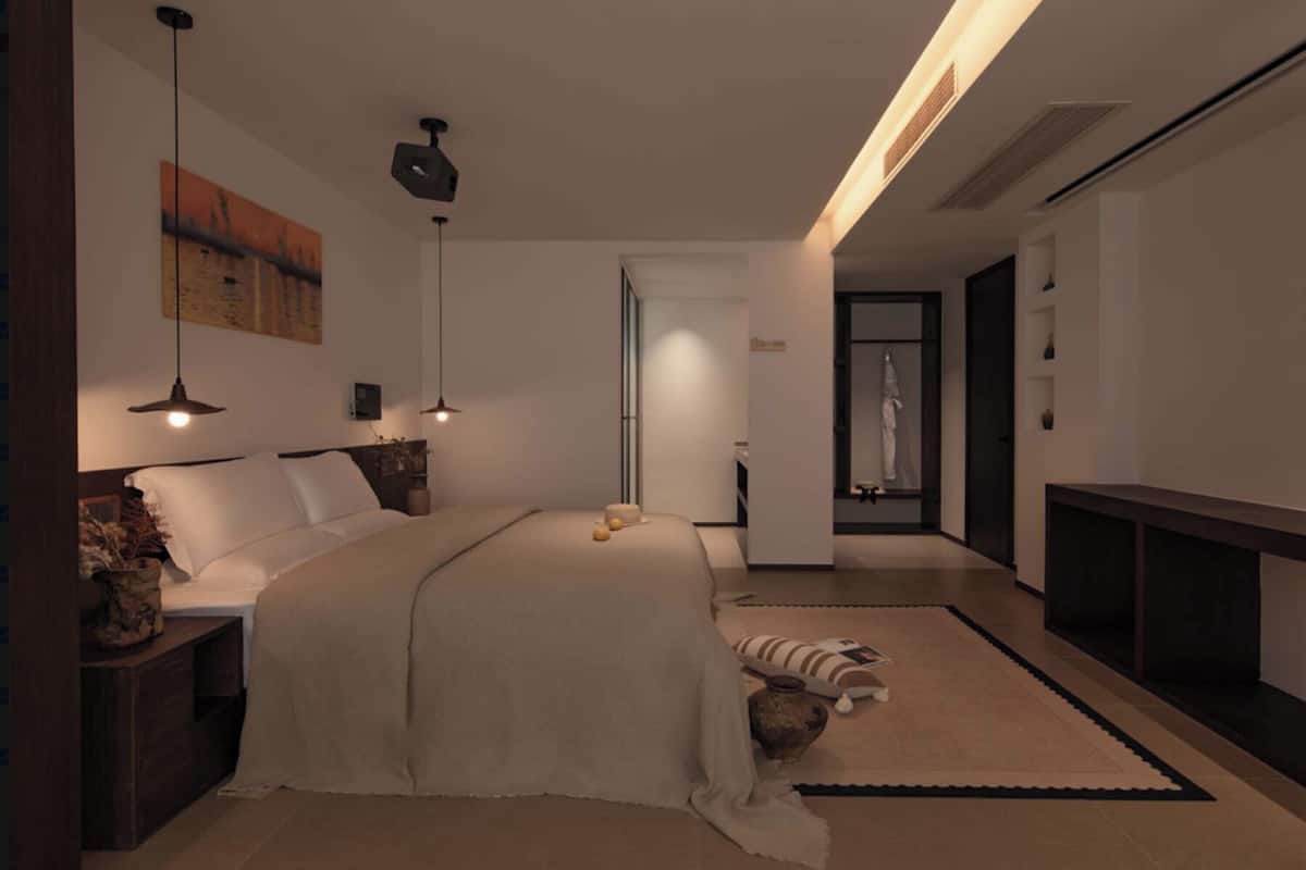 Superior Twin Room, Courtyard View | Premium bedding, down comforters, minibar, blackout drapes