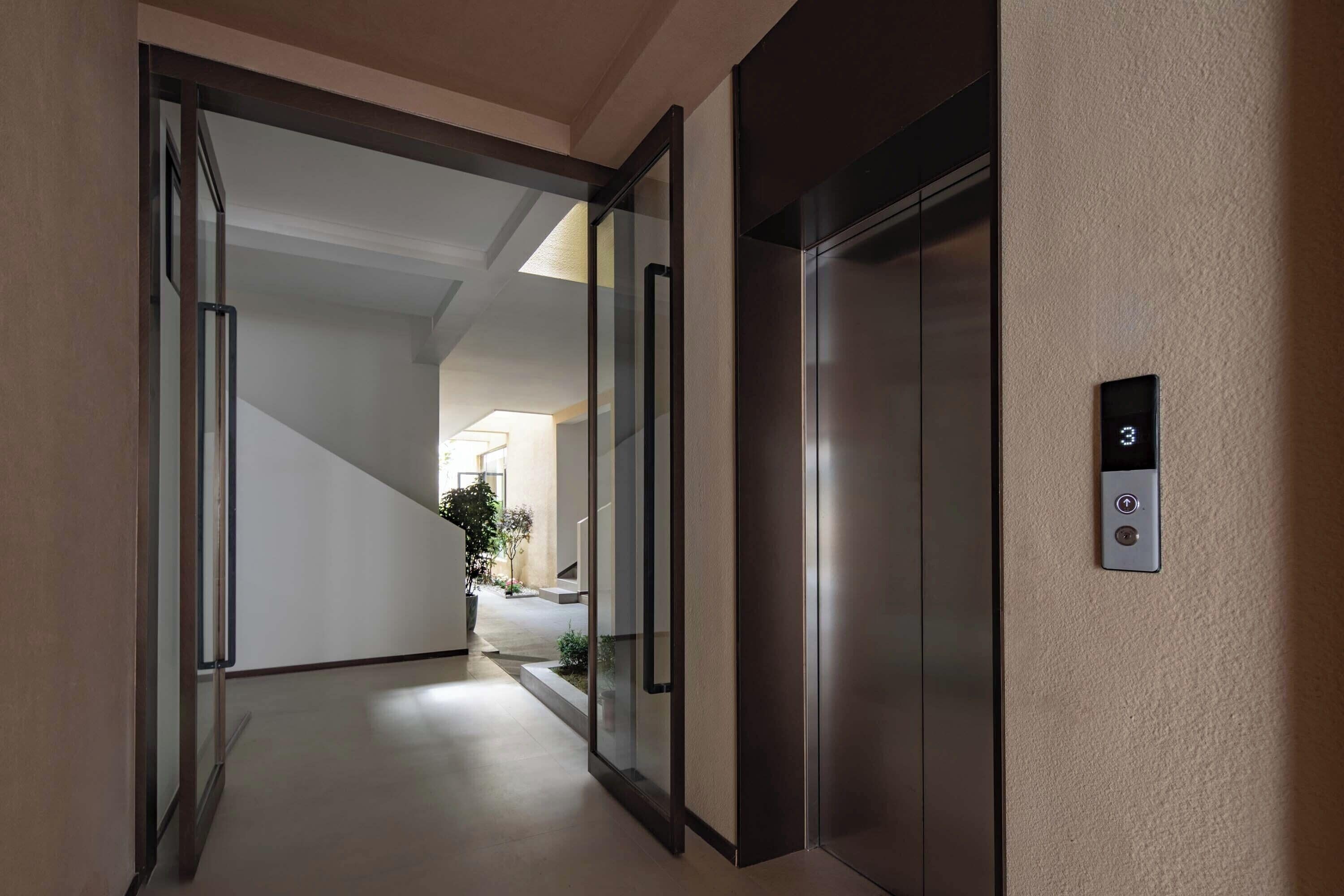 Elevator