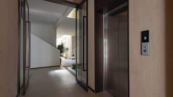 Elevator