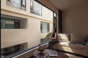 Classic-Doppelzimmer, Blick auf den Innenhof | Balkon