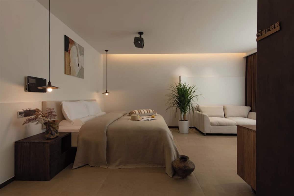 Classic Double Room, Courtyard View | Premium bedding, down comforters, minibar, blackout drapes