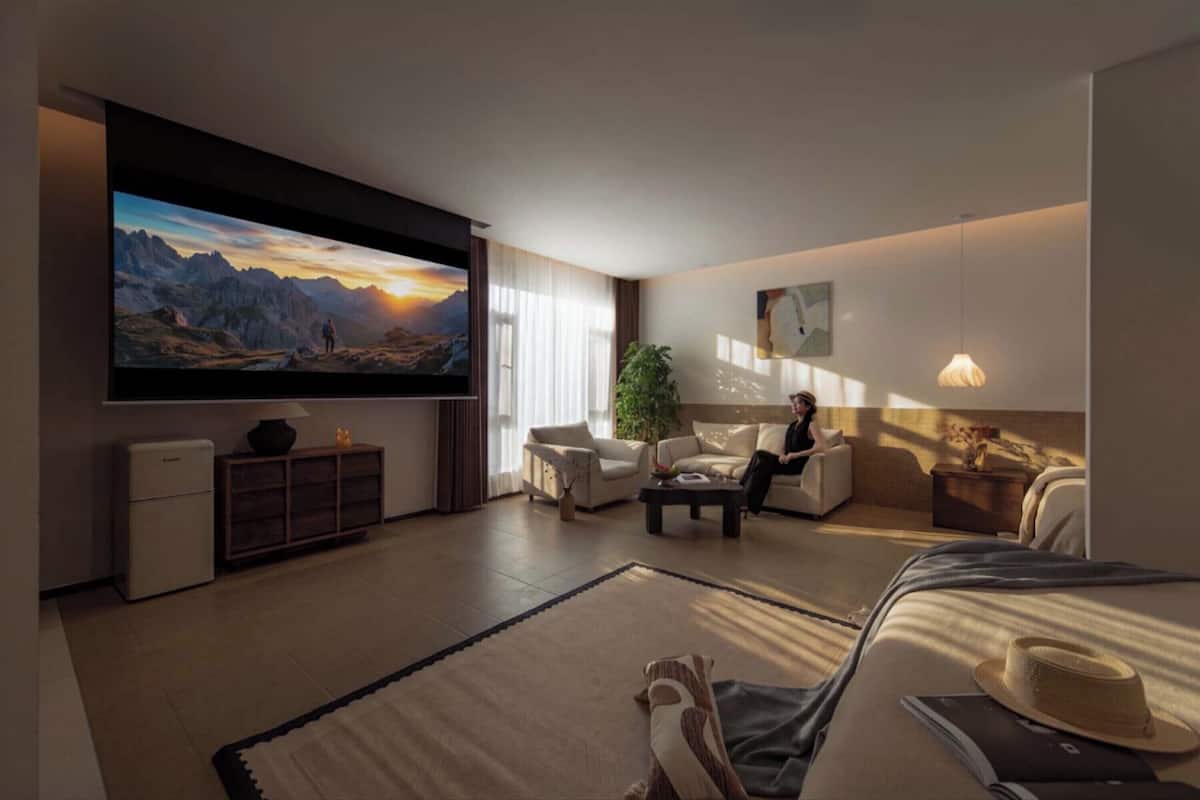 Standard Apartment, Balcony, Garden View | Premium bedding, down comforters, minibar, blackout drapes