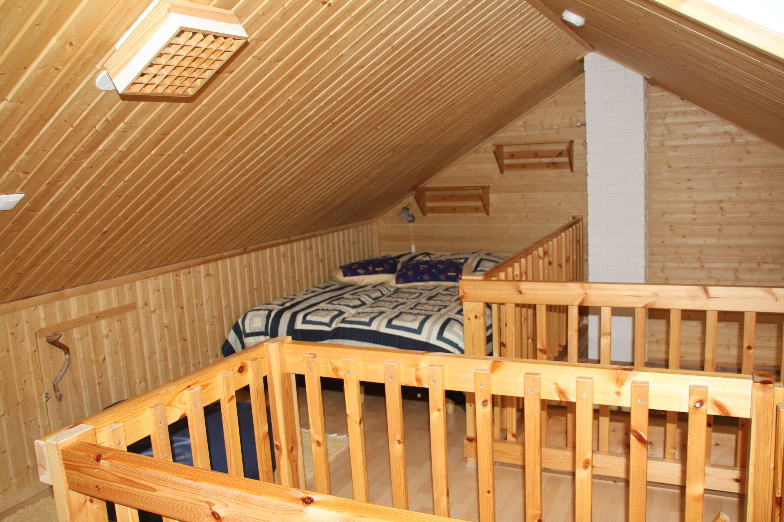 Cabin, 1 Bedroom, Slope side | Iron/ironing board, travel crib, WiFi (free), bed sheets
