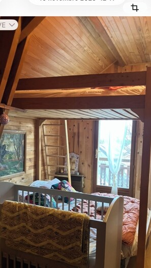 Room - House for rent in September in the mountains, located between La Grave and the mountain passes, (Villar-d'Arêne)