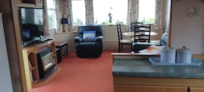 Living area - Donegal Mobile Home-coast-family Friendly-sleeps 5 (Gortahork)