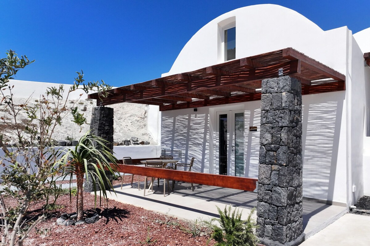 Suite Deluxe, 2 habitaciones, vistas a la piscina | Terraza o patio