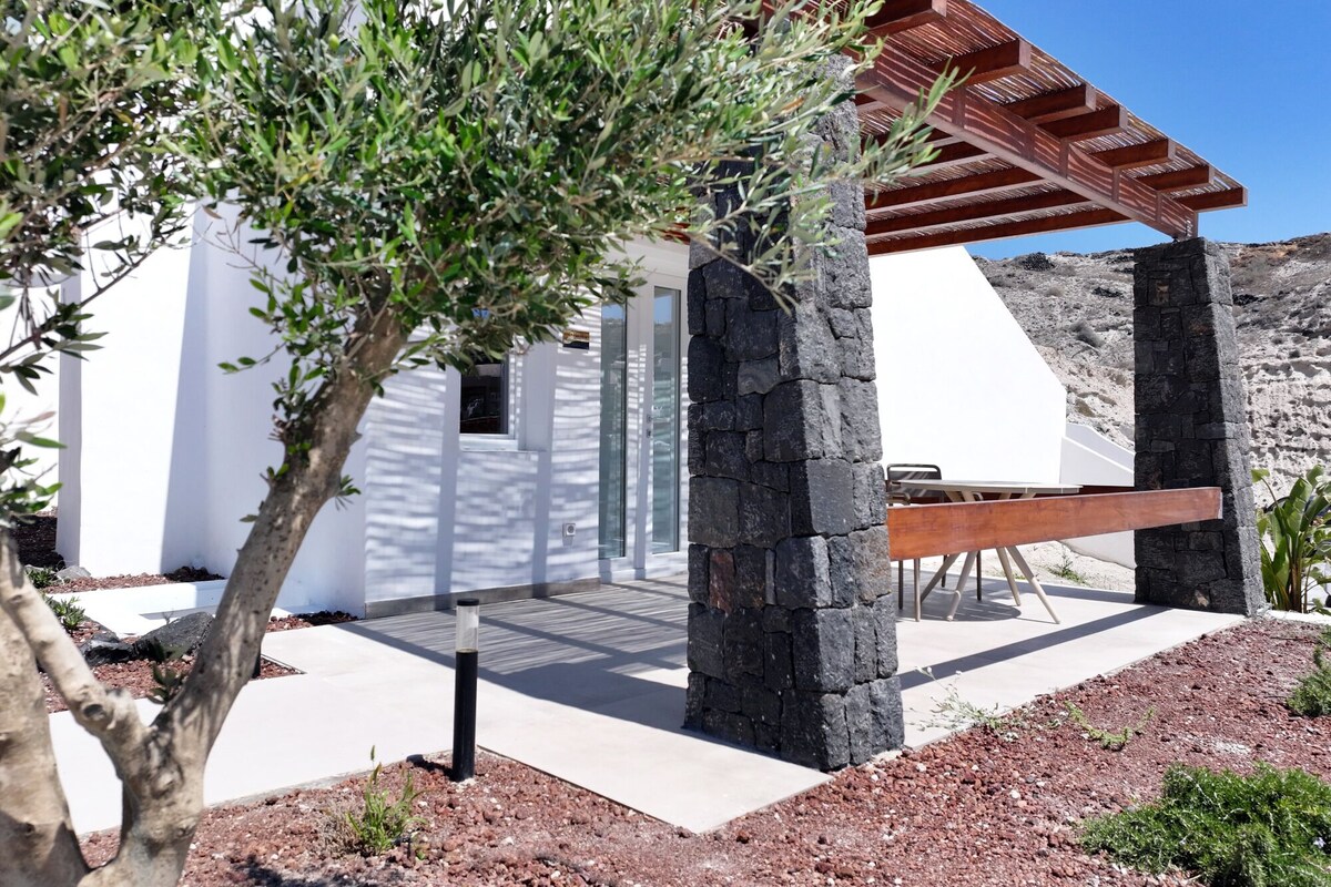 Suite Confort, 1 habitación, vistas a la piscina | Terraza o patio