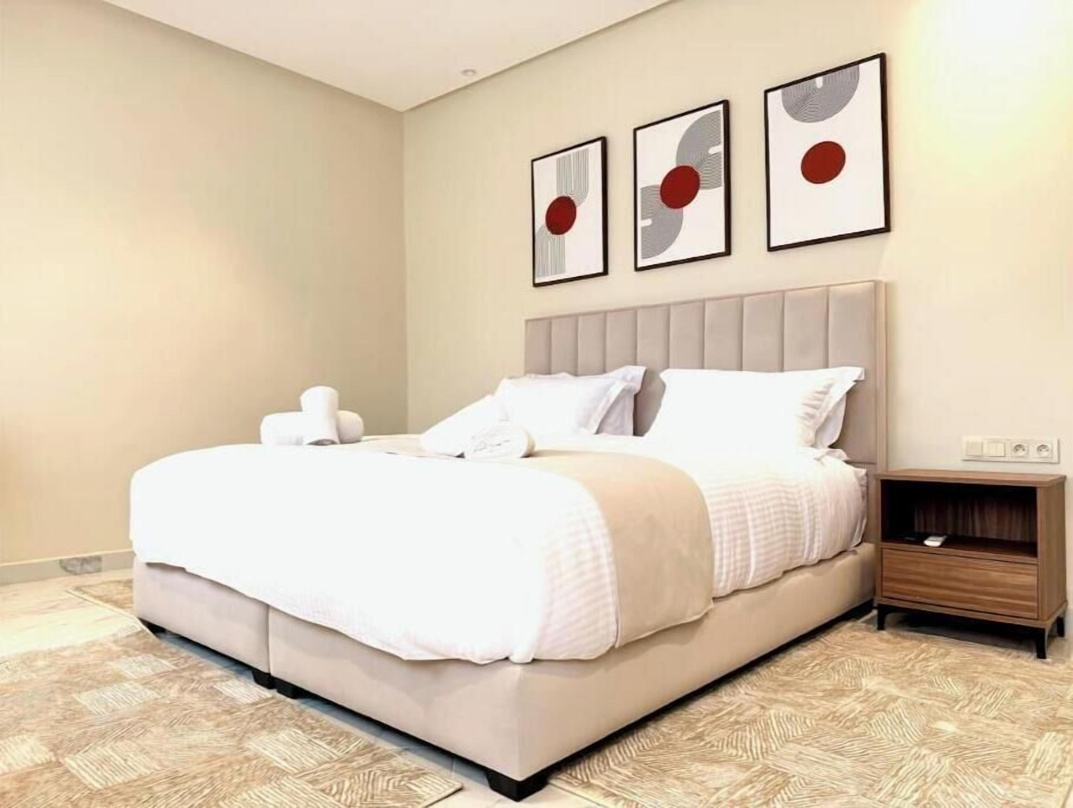 2 dormitorios, tabla de planchar con plancha, wifi y ropa de cama