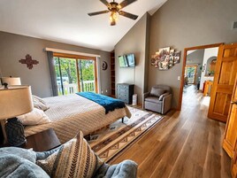 House, Multiple Beds (Making Waves) | 3 bedrooms, individually decorated, individually furnished, bed sheets