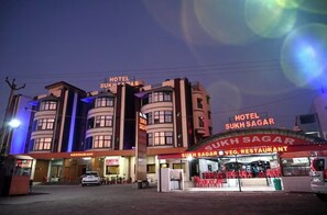 Exterior - Hotel Sukh Sagar (Gujarat)