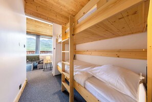 1 bedroom, WiFi, bed sheets - Residence Dôme de Polset, Ski In-Out with WiFi in Val Thorens, “V13” by Versant Collection (Val Thorens)