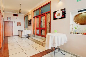 Interior - Collection O Rai Ka Bagh Near Railway (Jodhpur)