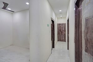 Interior - Collection O Dalhousie Square Kolkata (Kolkata)