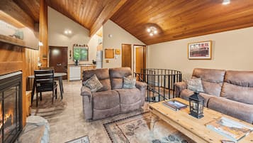 Townhome, Multiple Beds, Mountain View (Limber Pine Townhome) | Living area