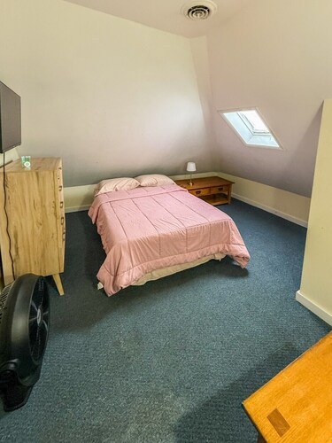 YLD Rooms New York - Shared Bathrooms & Common Areas