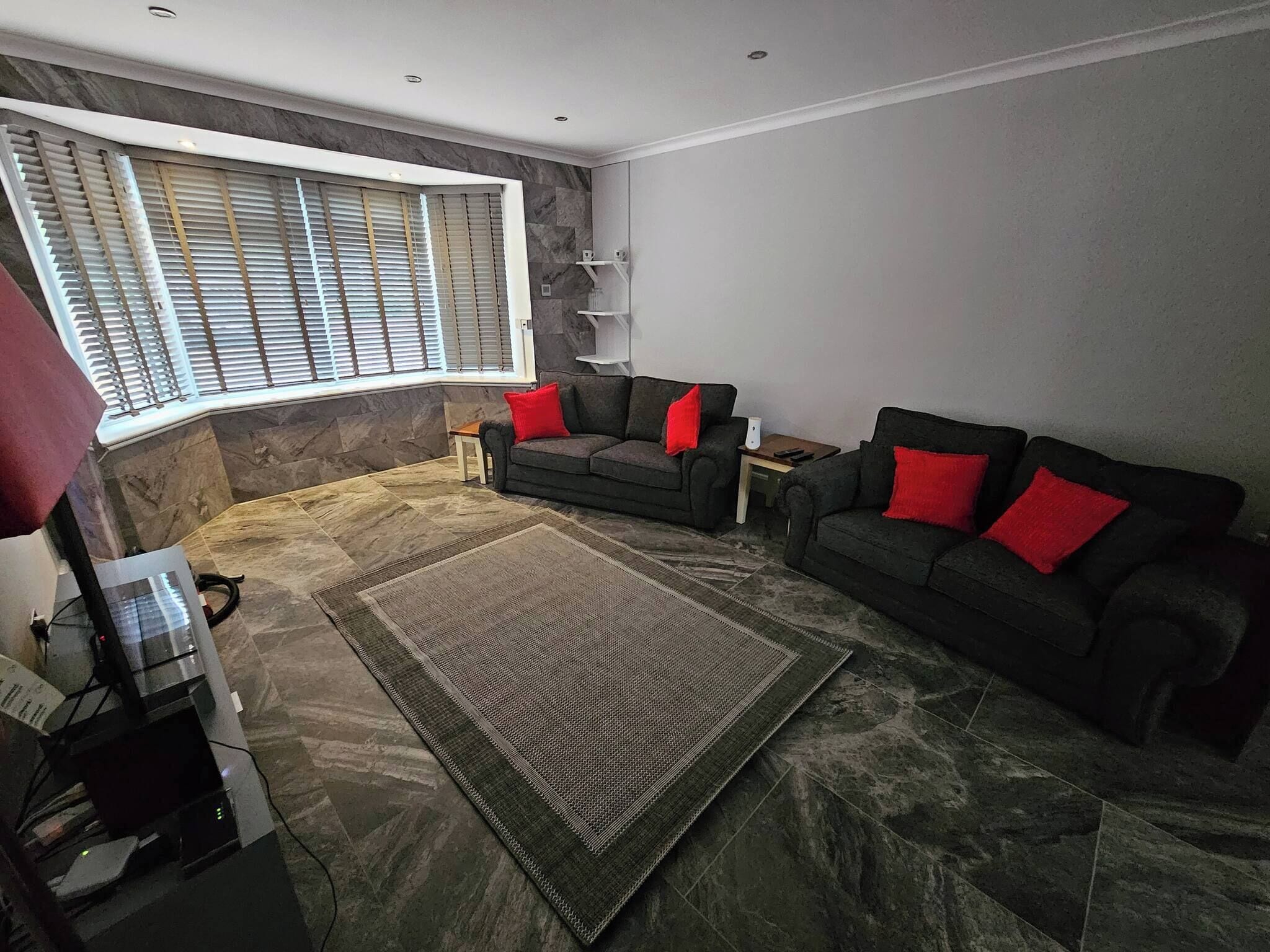 Casa, 5 habitaciones, vista al lago | Sala de estar