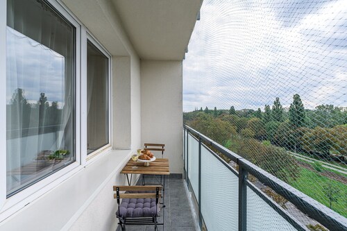 Lumina 3room Apart with Balcony near ZOO