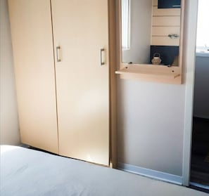 Room - Air-conditioned mobile home - 6 guests (Caves)