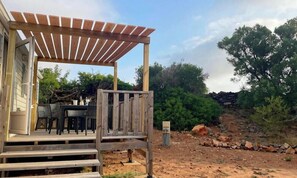 Outdoor dining - Mobile home with AC - 4 guests (Caves)