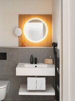 Ducha, artículos de higiene personal ecológicos y secador de pelo