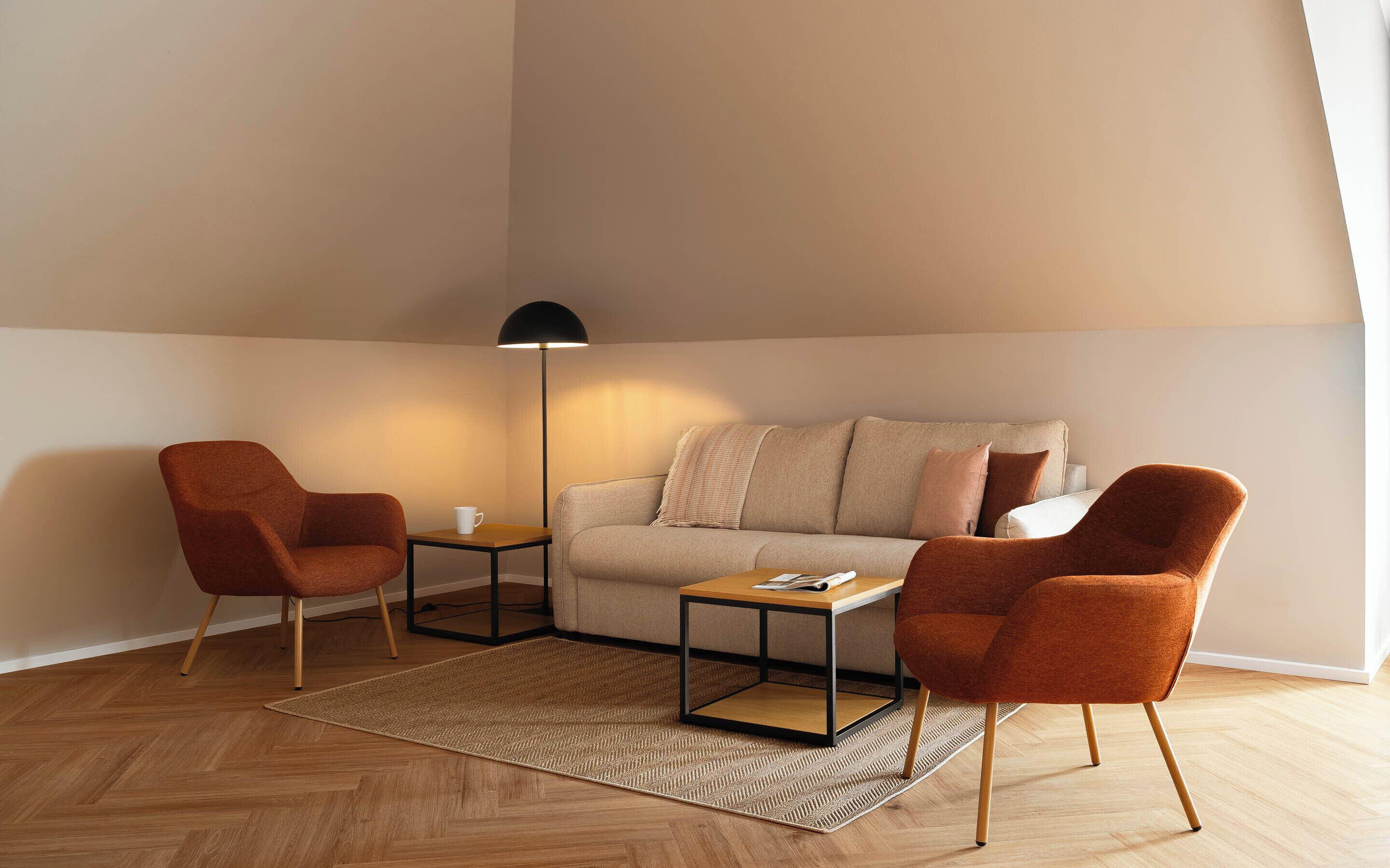 Familiensuite mit einem Schlafzimmer | Wohnbereich | 50-Zoll-Flachbildfernseher mit Kabelempfang