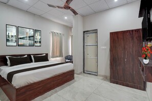 Desk, free WiFi - Collection O Kesar Crossway  (Jaipur)