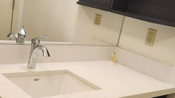 Suite, 2 Queen Beds, Non Smoking, Kitchenette | Bathroom | Combined shower/bathtub, free toiletries, towels