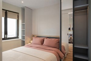 Room - One-bedroom | Gym, CoWorking, Library | StayCozy (Croydon)