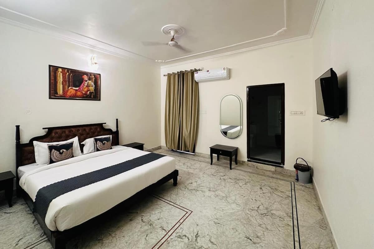 Deluxe Double Room, Balcony, Mountain View