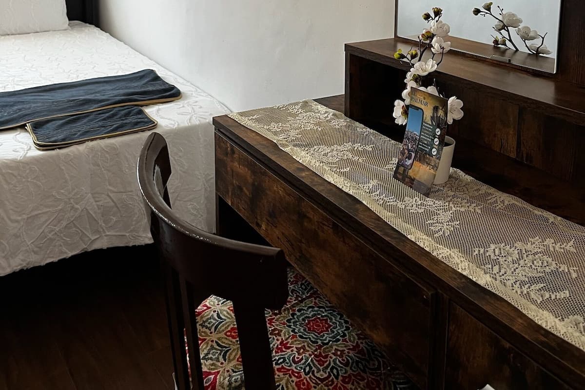 Habitación individual clásica | Escritorio, espacio para trabajar con laptop y wifi gratis