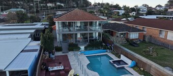 Bluewater Sanctuary: Luxury Beach house with private jetty