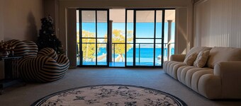 Bluewater Sanctuary: Luxury Beach house with private jetty