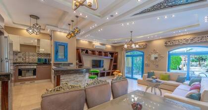Spacious villa with private pool