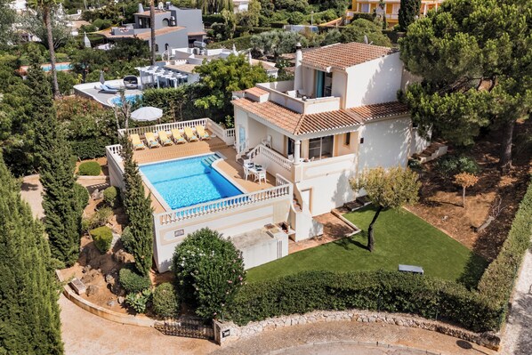 Exterior - Stunning 3-Bedroom Villa with Private Pool in Carvoeiro (Carvoeiro)