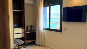 Unclassified image, 2 of 30, button - Apartment with sea view and panoramic balcony (Tangier-Tétouan-Al Hoceima)