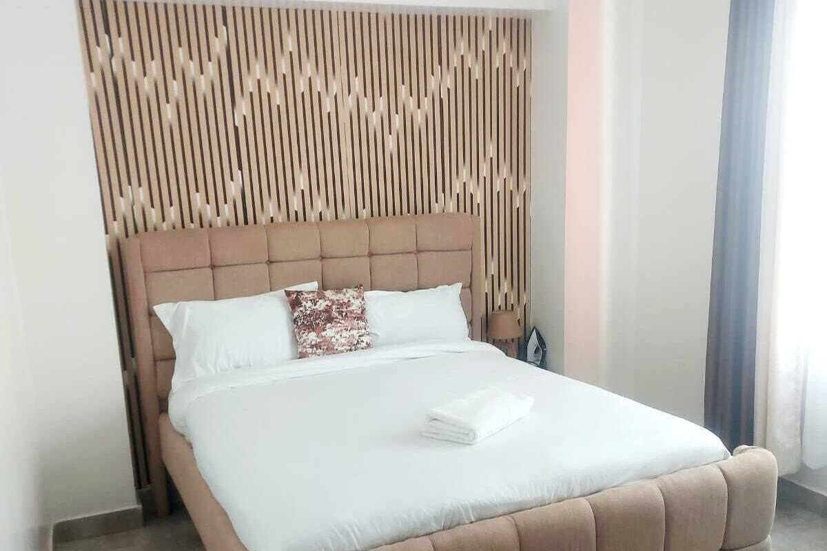 Classic Apartment, Balcony | Desk, laptop workspace, iron/ironing board, free WiFi