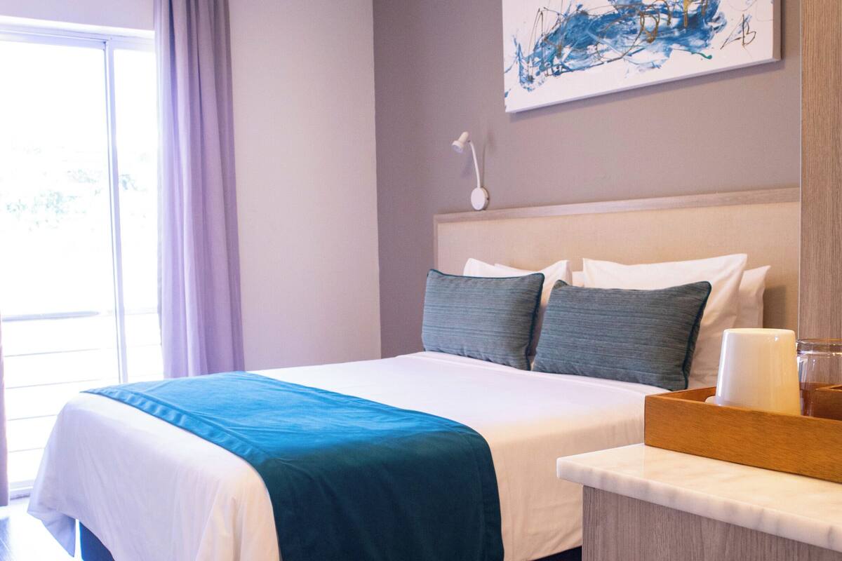 Blackout drapes, iron/ironing board, WiFi (free)