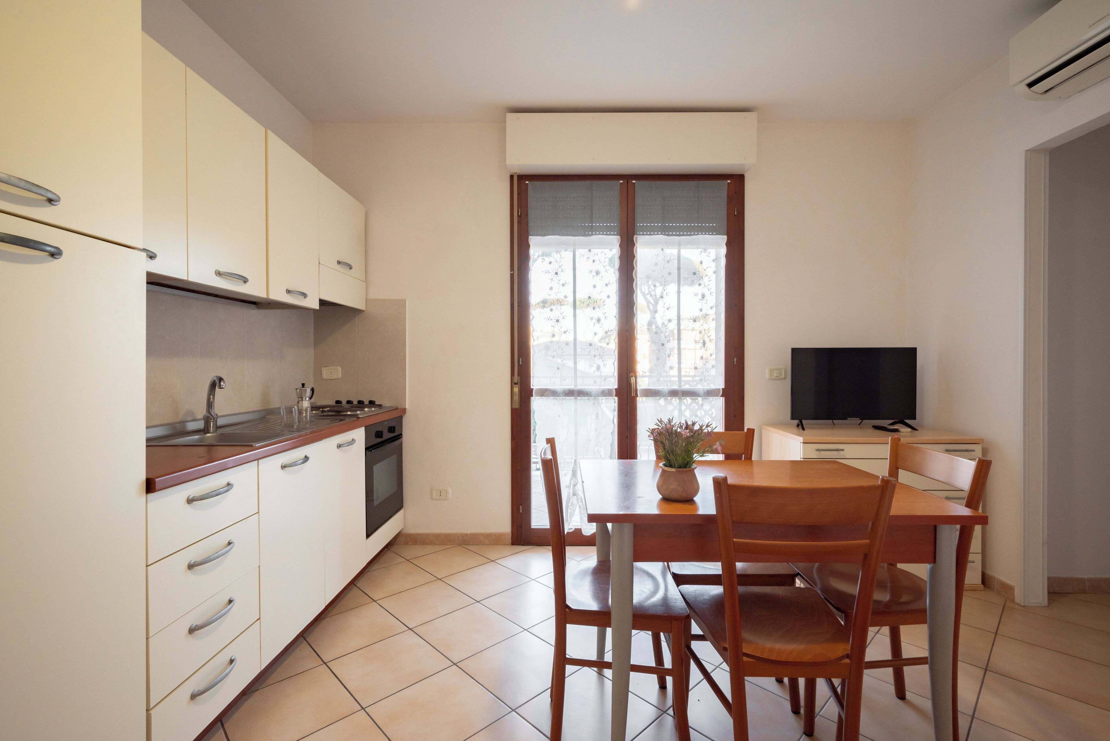 Apartment, 1 Schlafzimmer, Balkon | Esszimmer