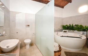 Unclassified image, 5 of 8, button - Beautiful home in Comiso with house a panoramic view (Comiso)